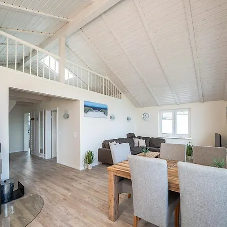 Pharisaer 18 - Nordsee-ferienhaus Mit Sauna & Kamin * Dagebüll