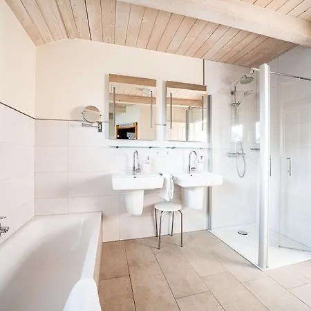 Pharisaer 18 - Nordsee-ferienhaus Mit Sauna & Kamin Dagebüll